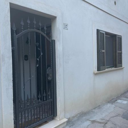 Вилла Casa Adalgisa Pianella  Экстерьер фото