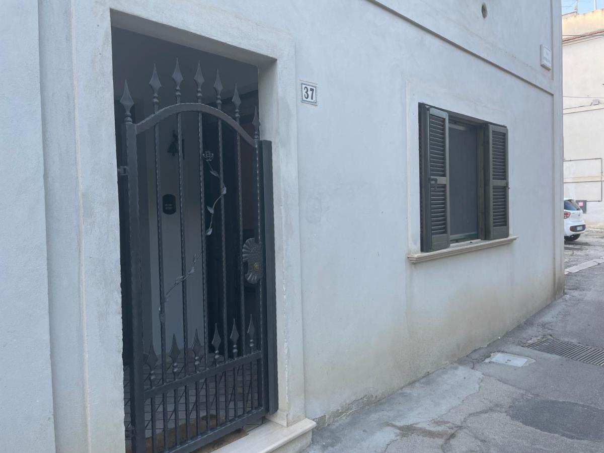 Вилла Casa Adalgisa Pianella  Экстерьер фото